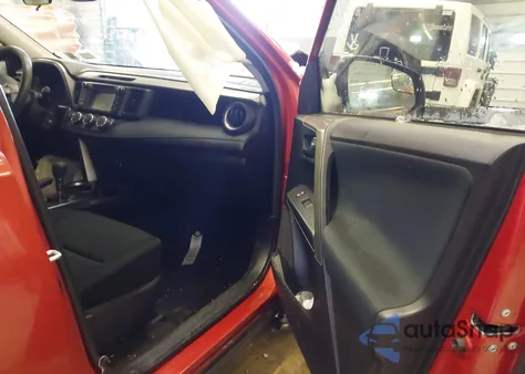 2017 Toyota Rav4 Le z USA, uszkodzony, nr VIN JTMZFREV5HJ148892